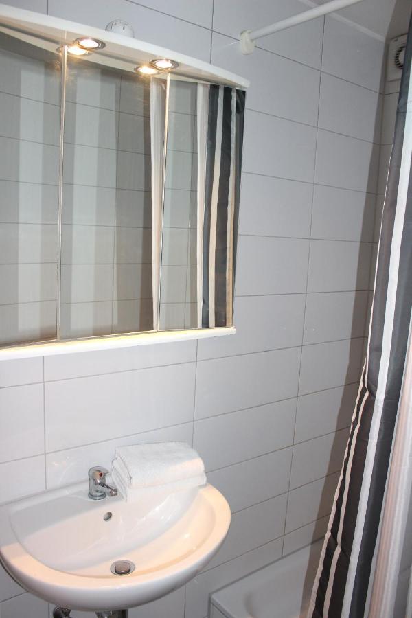 A-partment • Urban Living • - Ehrenfeld Apartment Cologne